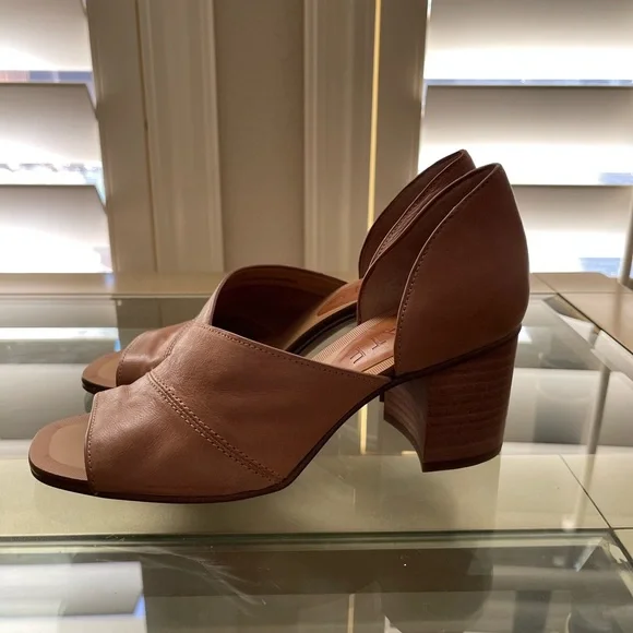 1.STATE
Women's Brown Gretta Sandal - Picture 5 of 7